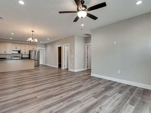 4th image of 4470 Keith St NW #402