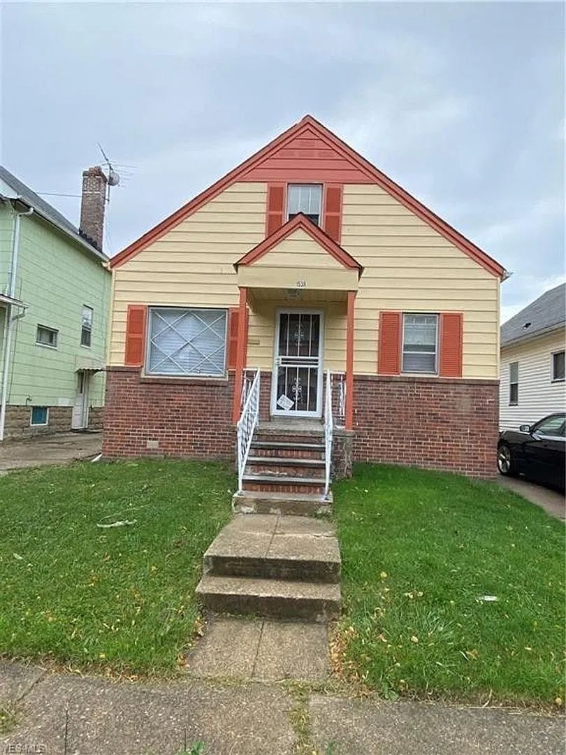 3 bedroom single family- Section 8 welcome — Photo 1