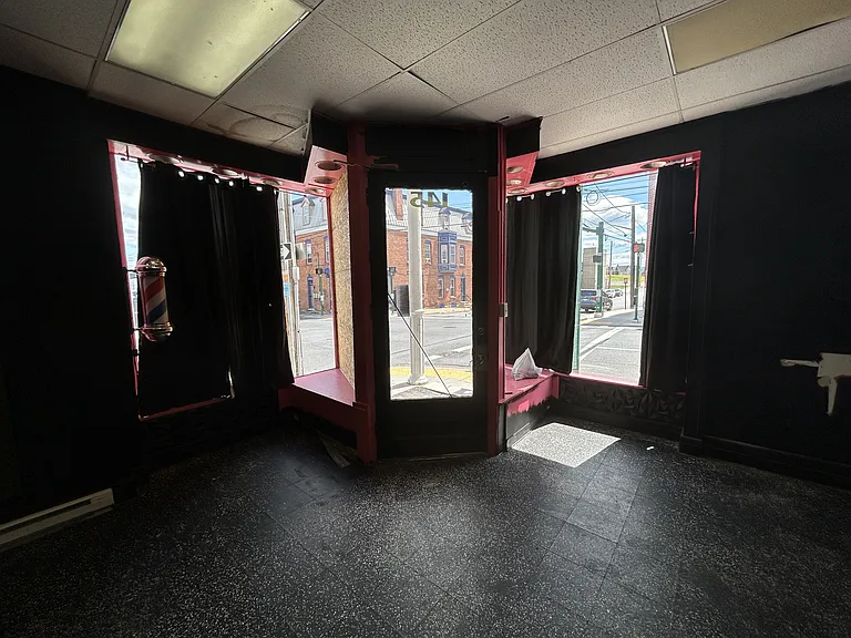 145 E Antietam St #1 — Photo 4