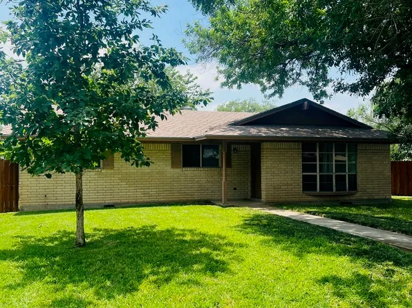 713 Brook, Uvalde, TX 78801