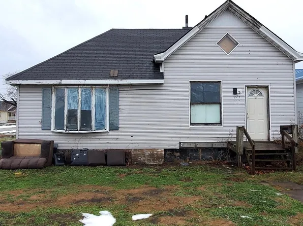 921 23rd St, Fort Madison, IA 52627