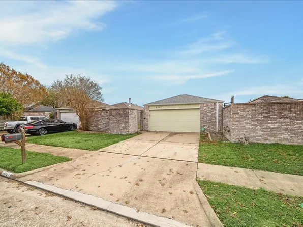 16147 New Field Dr, Houston, TX 77082