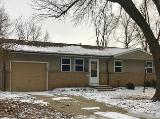 11033 Greenwood Rd, Kansas City, MO 64134