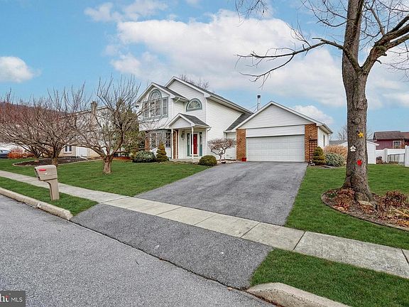 5th image of 118 Mountain View Dr