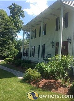 2nd image of 22 Monroe St