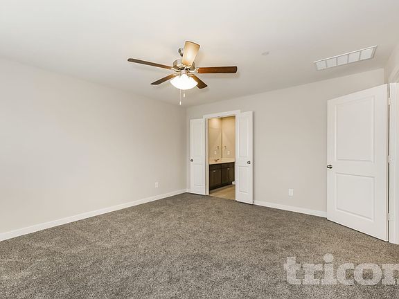 5th image of 1025 Aylesbury Rd