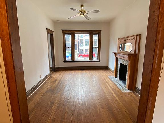 3rd image of 3341 N Sheffield Ave #1