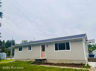 452 Birch Rd, Vassar, MI 48768