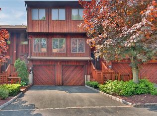 7 Omni Ct, New City, NY 10956
