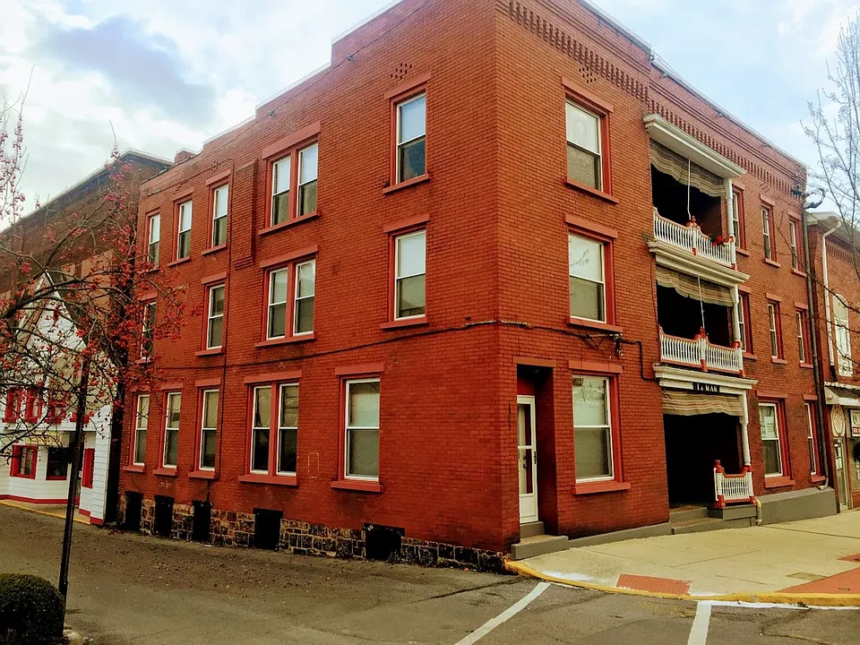 1014 Logan Ave