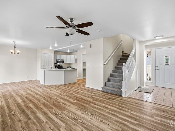 3rd image of 8096 W San Fernando Ct