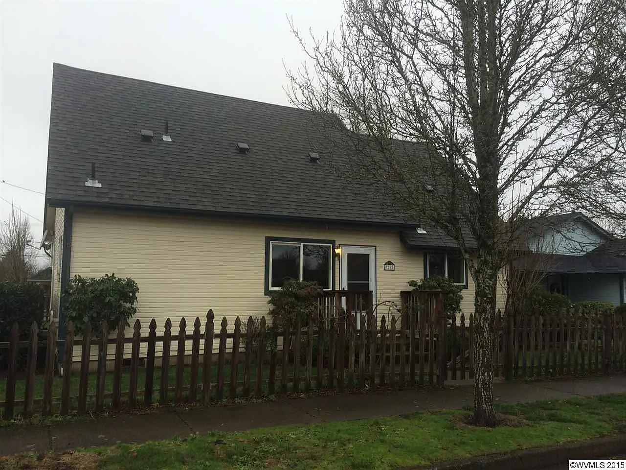 1265 N 4th Ave photo 1