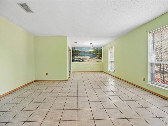 4th image of 11347 Angelique Dr