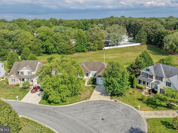 4th image of 266 Stone Ridge Dr
