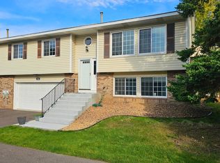 7664 Steepleview Rd, Woodbury, MN 55125