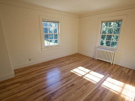 3rd image of 745 Portola St #B