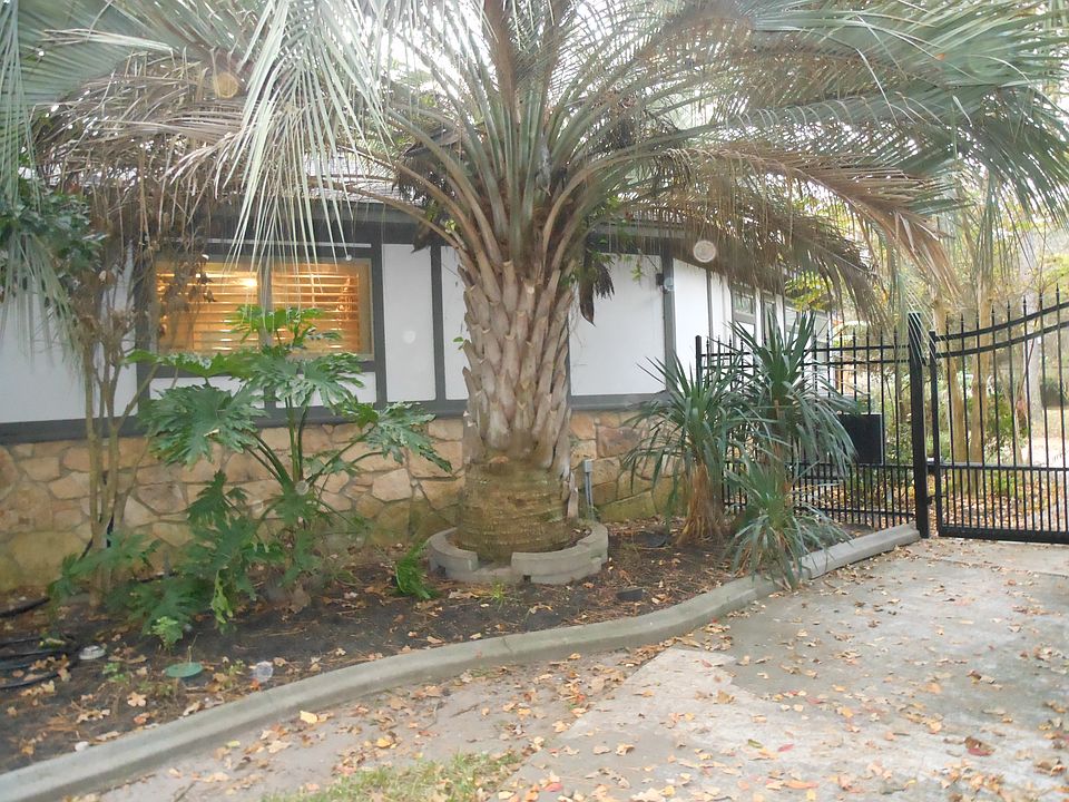 1st image of 13543 Oak Hollow Dr