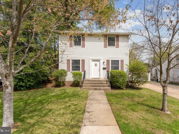 1023 21st St S, Arlington, VA 22202