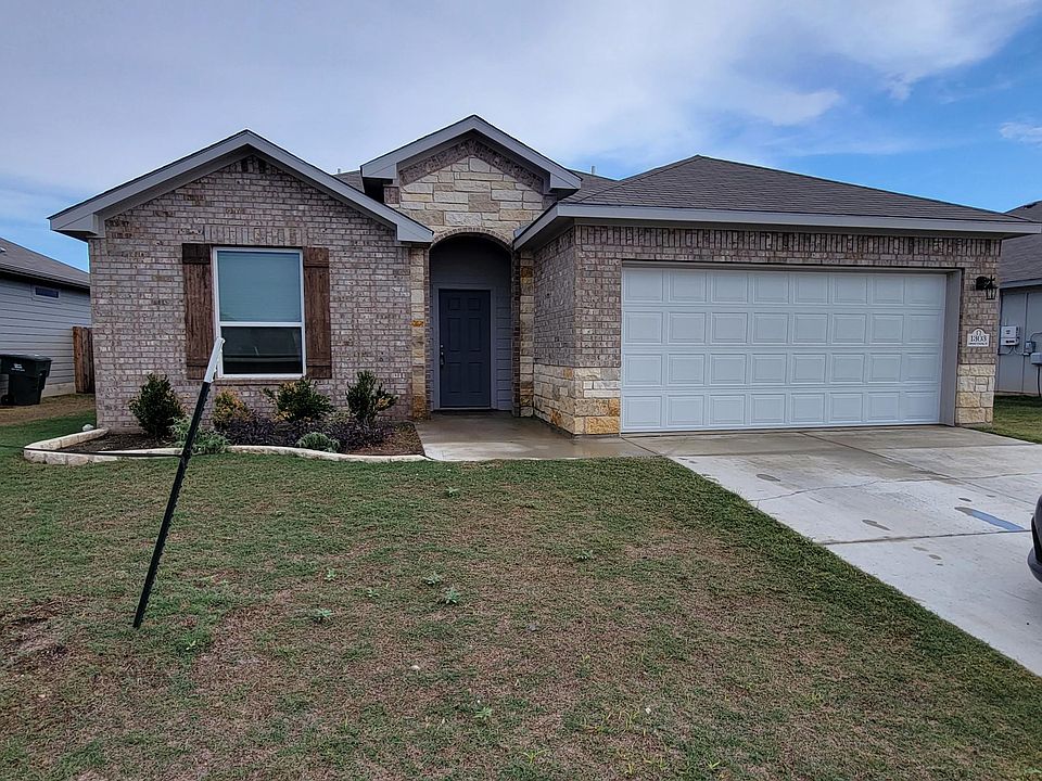 1st image of 1303 Lakeway Crossing Dr