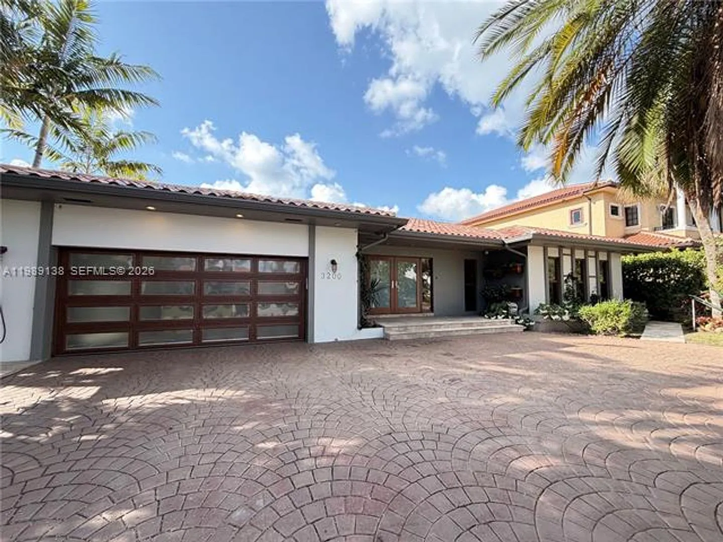 3200 NE 165th St # 3200, North Miami Beach, FL 33160 — Photo 2