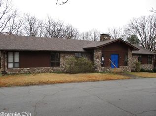 14 Leisurewood Ln, Maumelle, AR 72113
