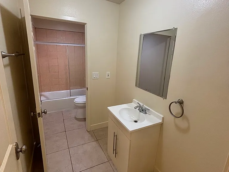 1614 N Soto St — Photo 9