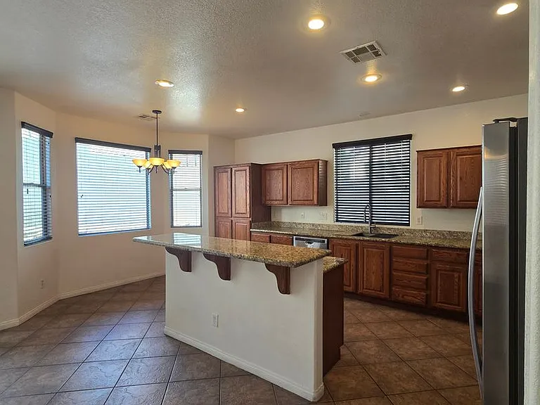 9164 Craven Ave — Photo 11
