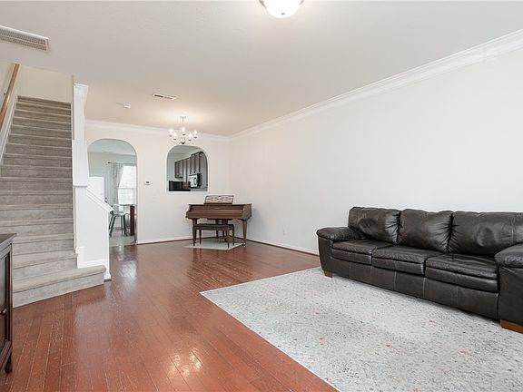 3rd image of 1119 Kelso Ln
