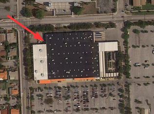 42 To To Lo Chee Dr, Hialeah, FL 33010