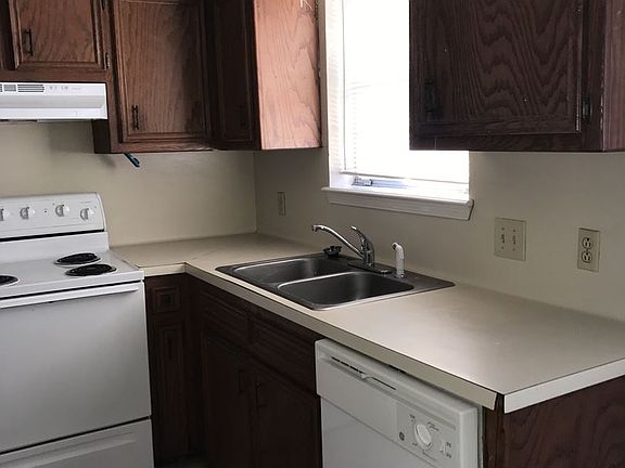 3rd image of 40429 W Hernandez Ave APT 1