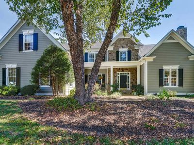 1126 Cambridge Hill Ln, Keswick, VA, 22947