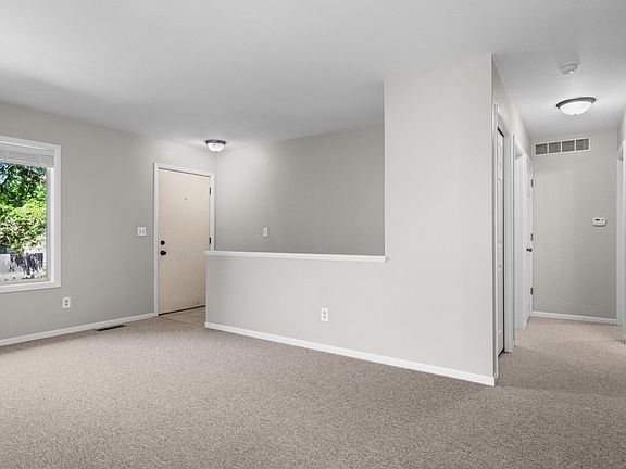 3rd image of 2975 Englewood Ave SE