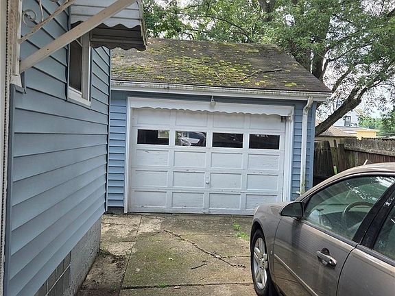 5th image of 239 Gladstone St