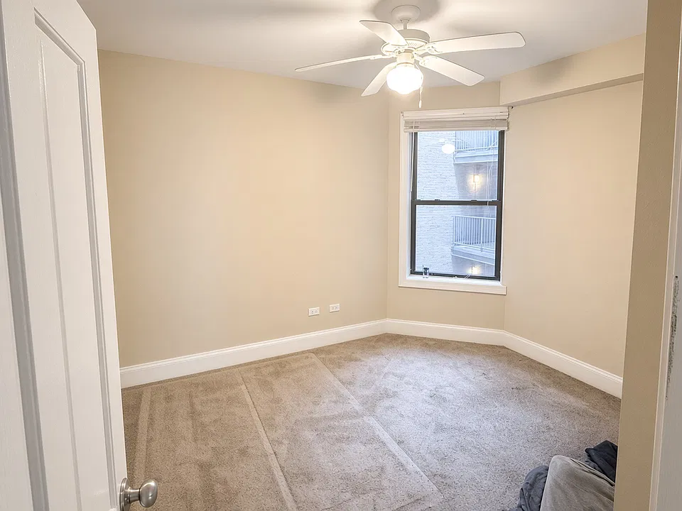 1008 W Waveland Ave #2