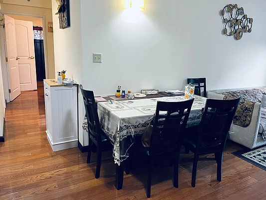 Rented by Winzone Realty Inc | media 3