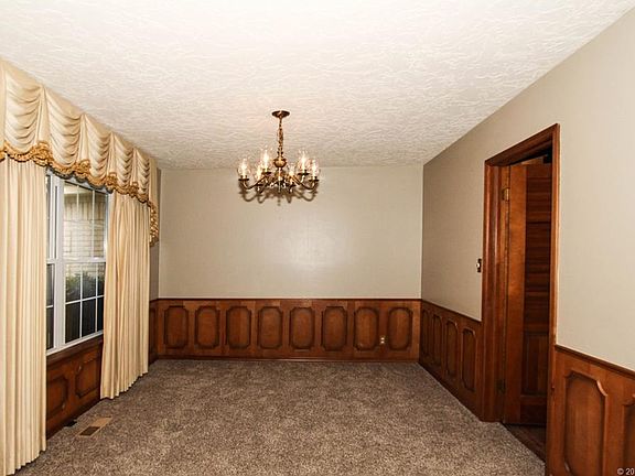 5th image of 6609 S 67th East Ave