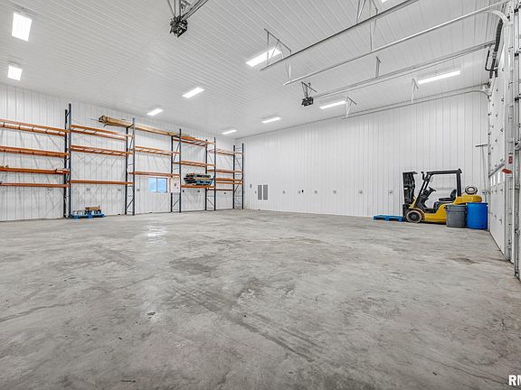 5th image of 21184 Allentown Rd