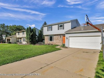 1711 Stoney Point Dr, Lansing, MI, 48917
