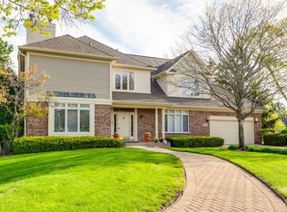 2552 Buckland Ln, Northbrook, IL 60062