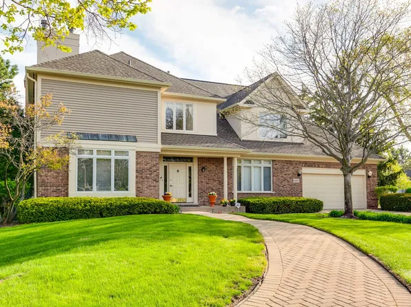 2552 Buckland Ln, Northbrook, IL 60062