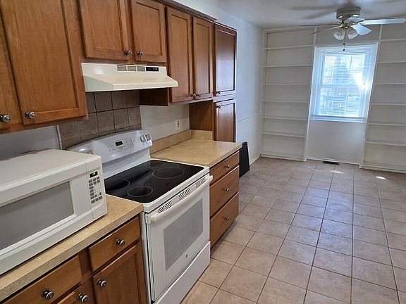 2nd image of 12735 Lighthouse Ln