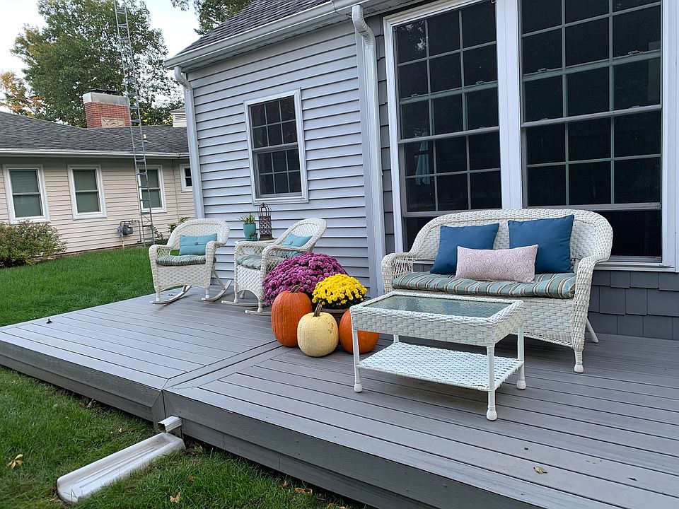 Front deck