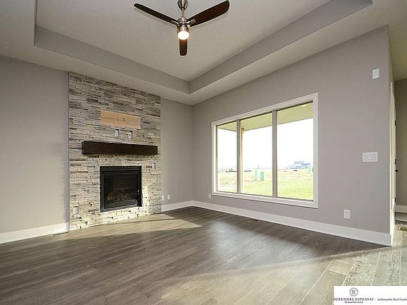 5th image of 6321 S 208th St