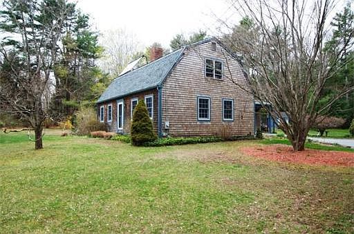 1st image of 20 Old Fields Ln