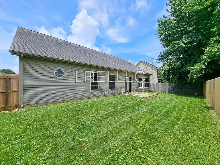 116 Ashton Walk — Photo 17