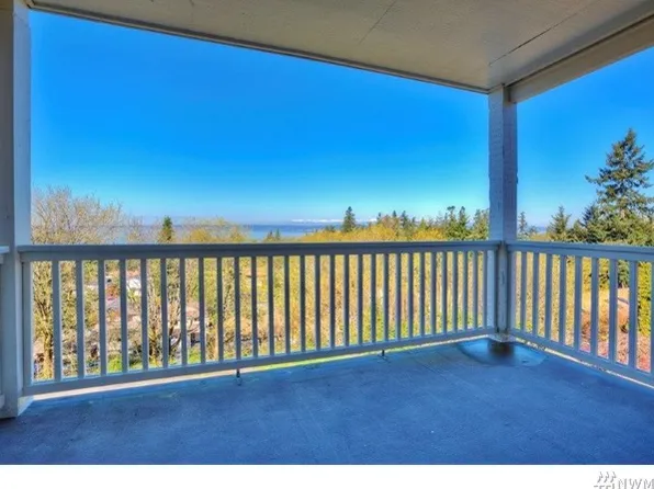 28422 16th Ave S #4, Federal Way, WA 98003