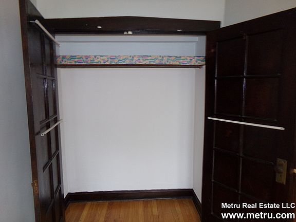 4th image of 3224 N Karlov Ave #3N