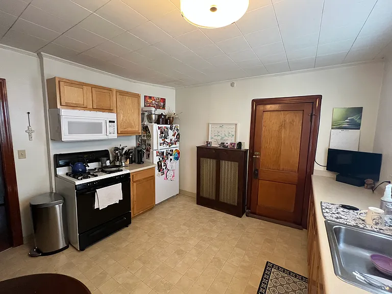 34 Bates Rd #A — Photo 7