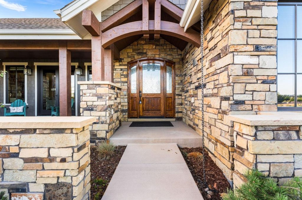 8748 Longs Peak Cir