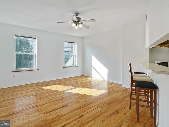 4th image of 803 Corinthian Ave #3